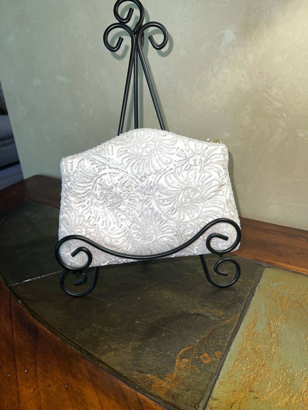 NTW La Regale LTD Vtg Evening Bag Off White Beautiful
Beaded Purse
